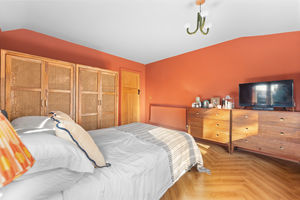 Photo 33- click for photo gallery